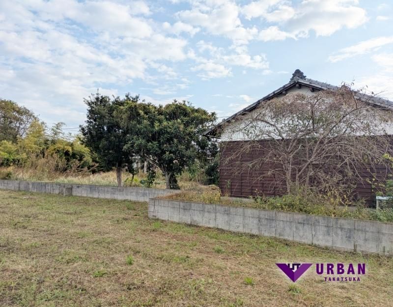 Land for Sale in Miyazaki City - 881m2 - 30 Million Yen - Thumbnail 2
