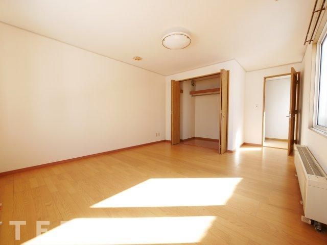 4LDK House for Sale in Toyohira-ku, Sapporo, Hokkaido - Thumbnail 4
