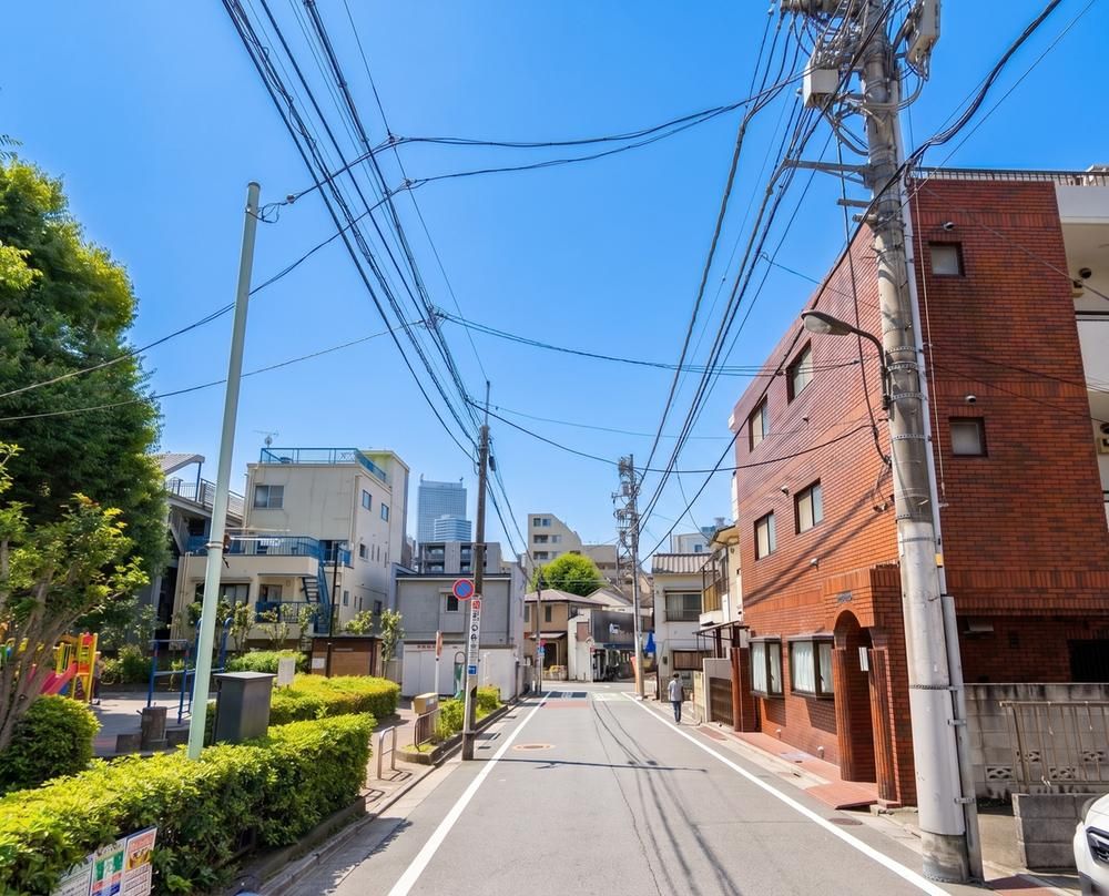 110.71m2 Residential Land for Sale in Nishisugamo, Toshima - Thumbnail 2
