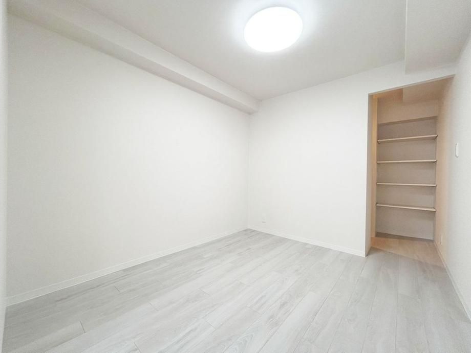 Renovated 1LDK Apartment in Sapporo Chuo Ward for Sale - Thumbnail 4