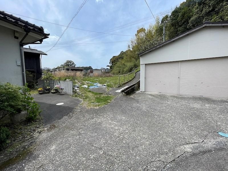 Land for Sale in Yamada-cho, Kagoshima City - 888 sqm - Thumbnail 2