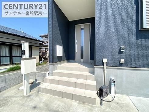 4LDK Detached House in Soshi-cho, Miyazaki City - Thumbnail 3