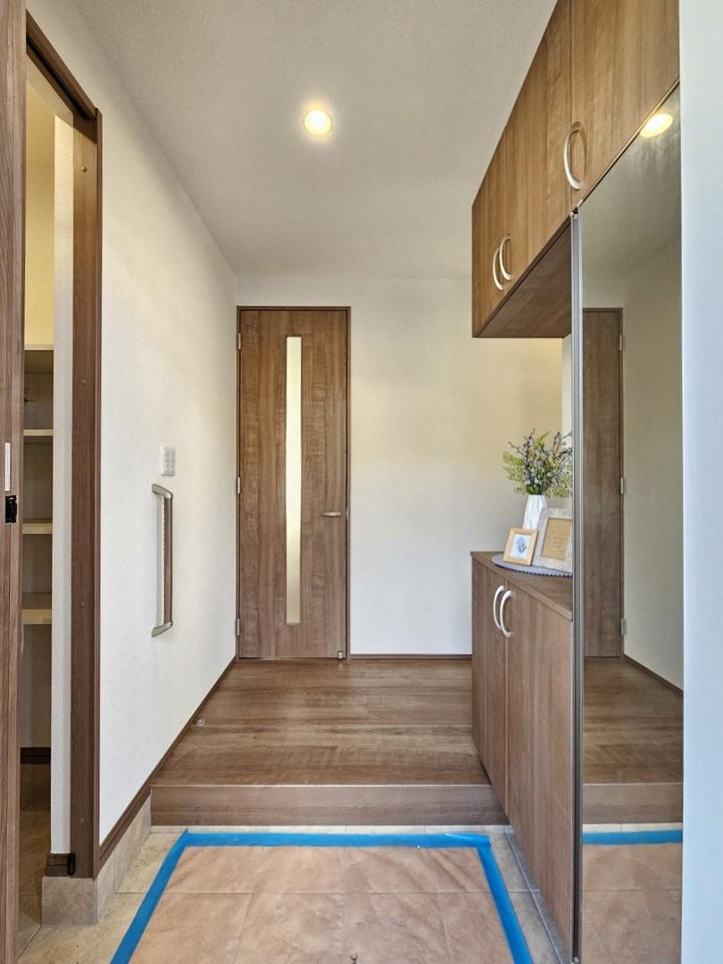 4LDK New House for Sale in Nishi-ku, Hiroshima Near Shin-Inokuchi Station - Thumbnail 3