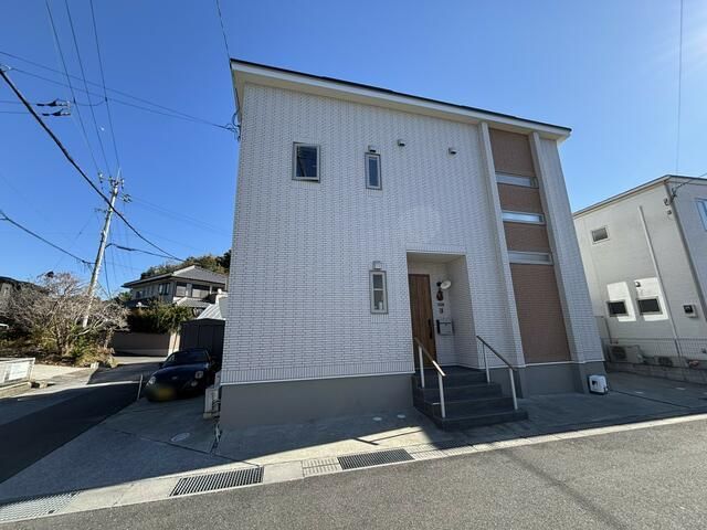 3LDK Detached House for Sale in Kochi City, Kochi Prefecture - Thumbnail 2