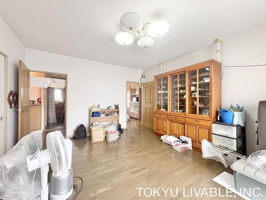 4LDK Apartment for Sale in Kanazawa-ku, Yokohama - Thumbnail 2