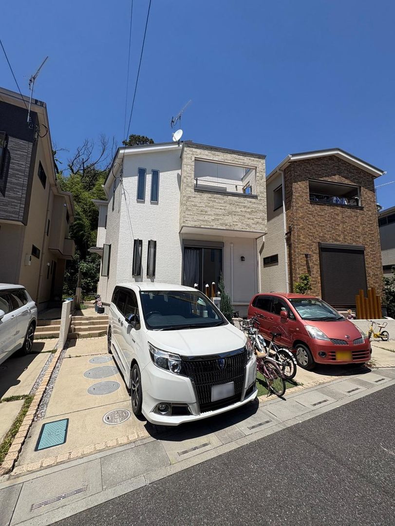 5LDK Detached House for Sale in Saitama City - Thumbnail 2