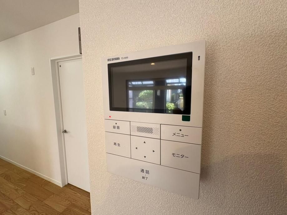 Renovated 4LDK House in Wakamatsu-ku, Kitakyushu - Thumbnail 3