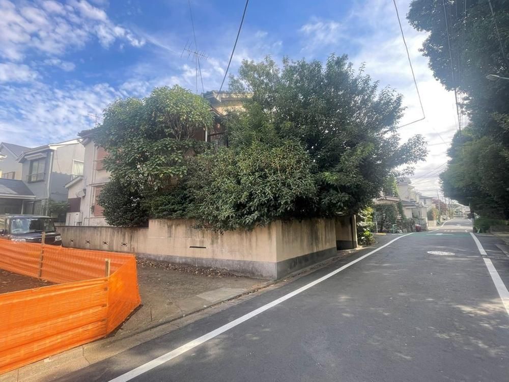 Land for Sale in Suginami, Tokyo - 130.83 sqm - Thumbnail 2