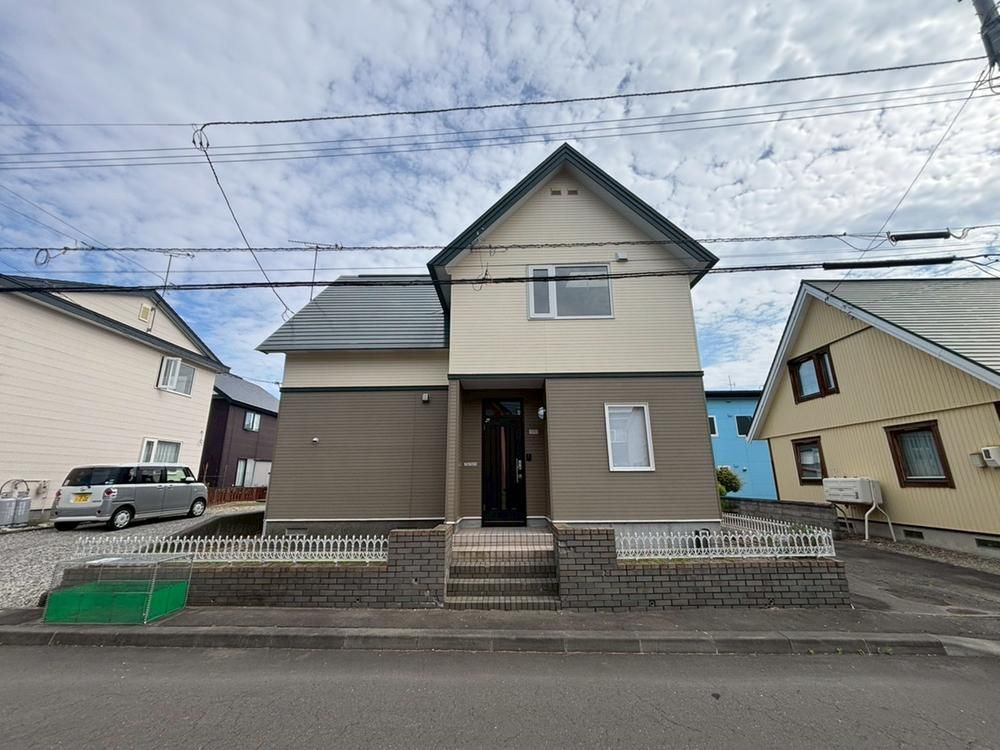 4LDK House for Sale in Tomakomai, Hokkaido - 13.8 Million Yen - Thumbnail 2