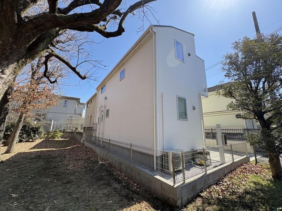 3LDK Detached House for Sale in Koganei City, Tokyo - Thumbnail 2