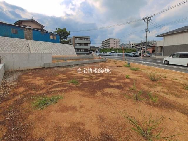 Land for Sale in Isehara City - 127m2 Plot Near Isehara Station - Thumbnail 3