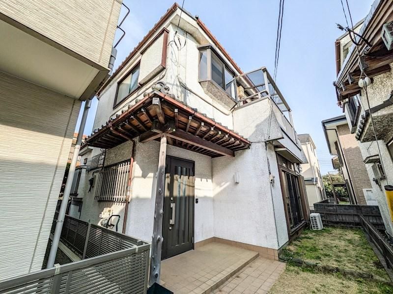 3LDK House for Sale in Urayasu, Chiba Near Shin-Urayasu Station - Thumbnail 2