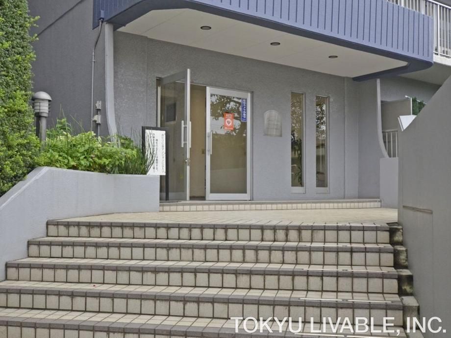 4LDK Apartment for Sale in Kawaguchi, Saitama - 87m2 - Thumbnail 3