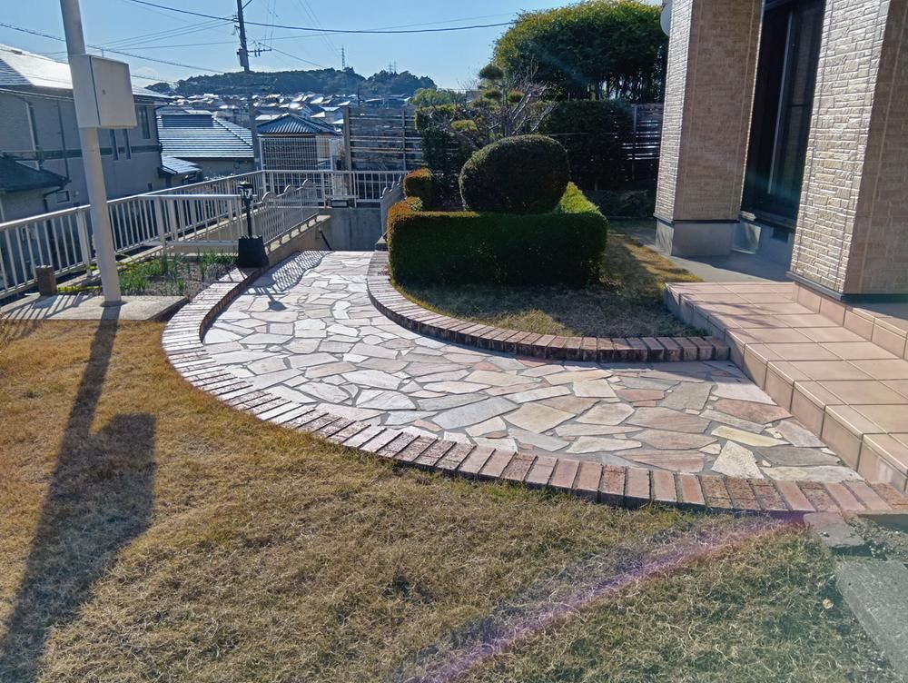 Spacious 5LDK House with Solar Power in Miyazaki City - Thumbnail 3