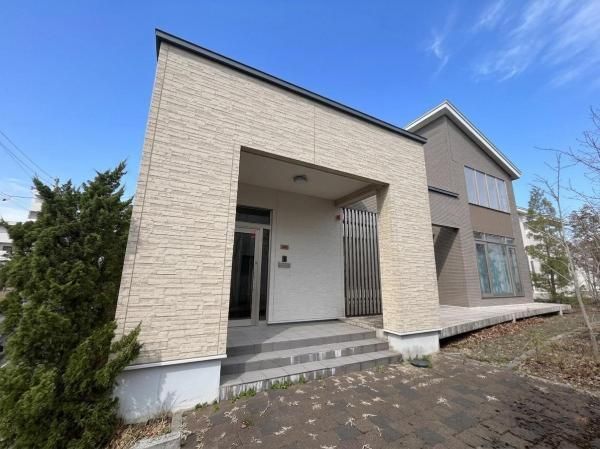 2LDK Detached House in Chitose, Hokkaido - 36.8 Million Yen - Image 1