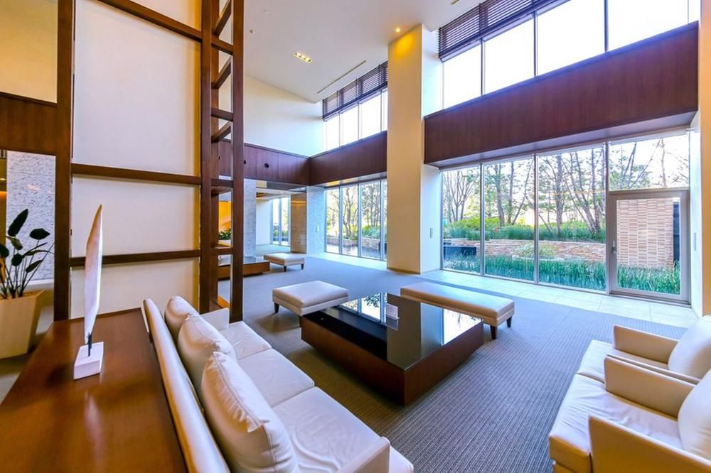 The Parkhouse Nishi-Shinjuku Tower 60 2LDK Apartment for Sale - Thumbnail 4