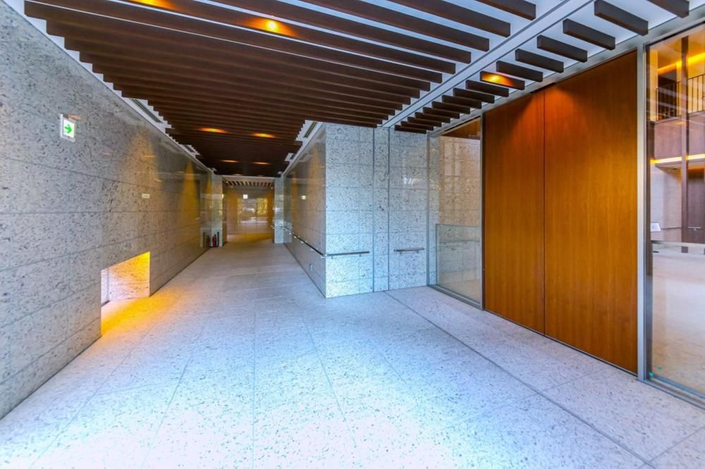 The Parkhouse Nishi-Shinjuku Tower 60 2LDK Apartment for Sale - Thumbnail 3