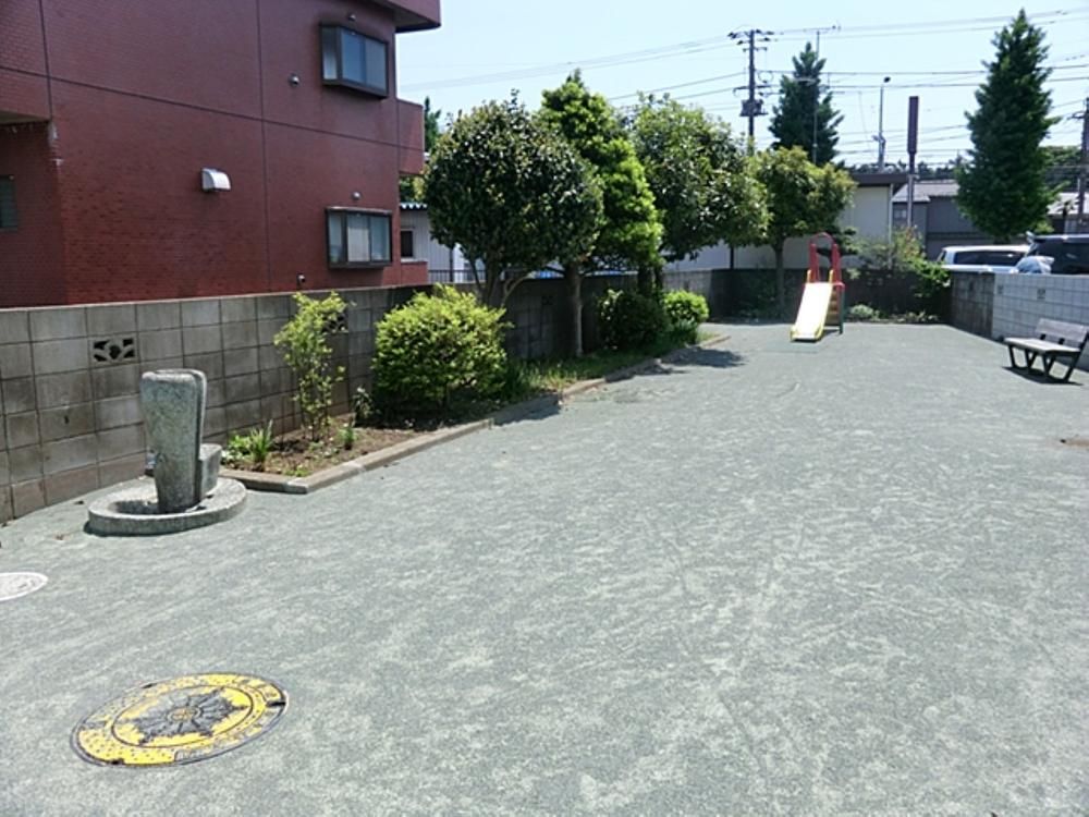 Renovated 3LDK House for Sale in Akishima, Tokyo - Thumbnail 4
