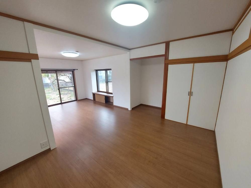 Renovated 2LDK House in Miyazaki City with Large 549m² Lot - Thumbnail 4