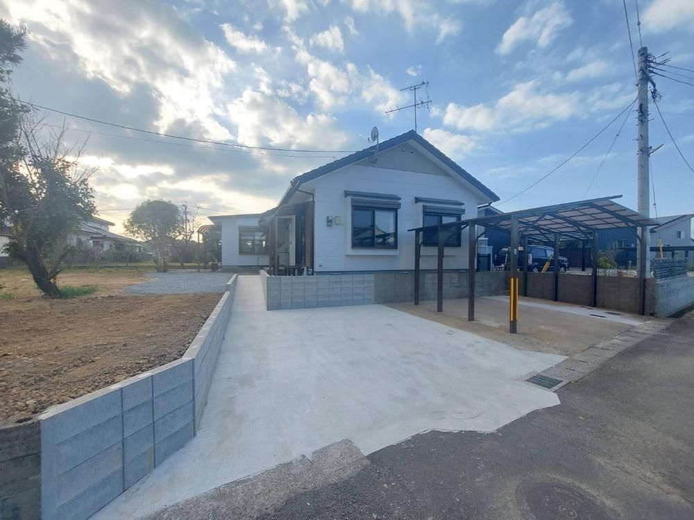 Renovated 2LDK House in Miyazaki City with Large 549m² Lot - Thumbnail 2