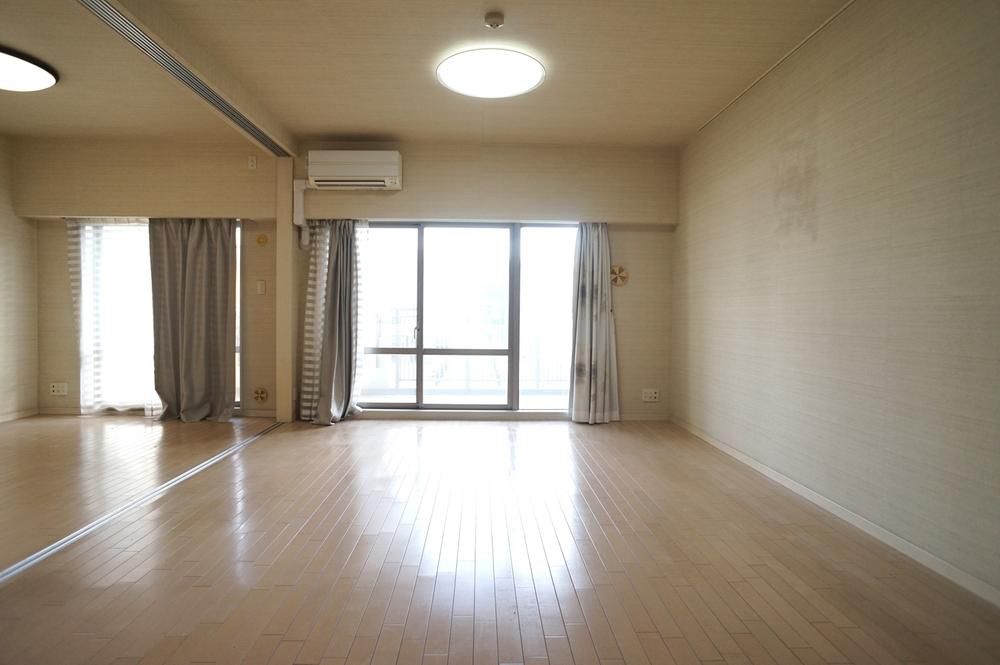 3LDK Apartment for Sale in Funabashi, Chiba - Thumbnail 3