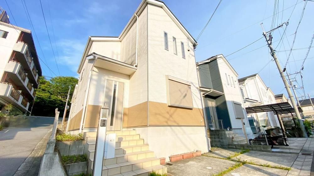 4LDK House for Sale in Nara City with Solar Power - Thumbnail 2
