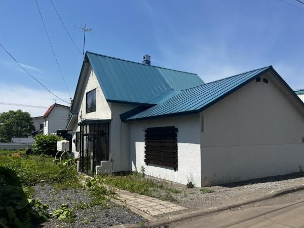 Japan's Abandoned Houses: Complete Guide for Foreign Buyers