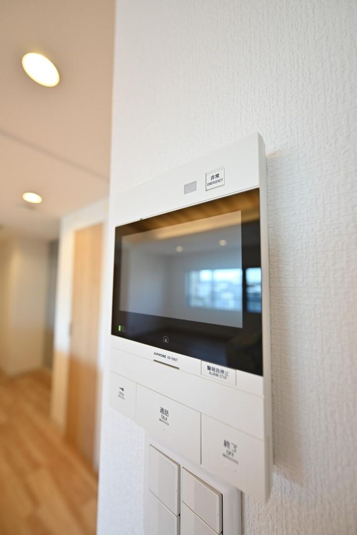 Renovated 3LDK Apartment Near Tsukisamu-Chuo Station, Sapporo - Thumbnail 4