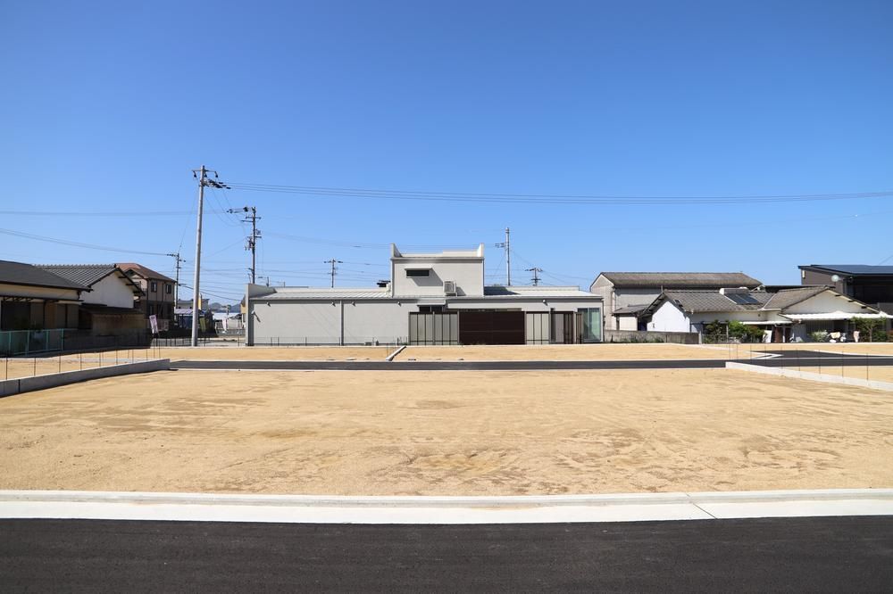 Land for Sale in Sanuki City, Kagawa - 196 to 244 sqm Plots - Thumbnail 2