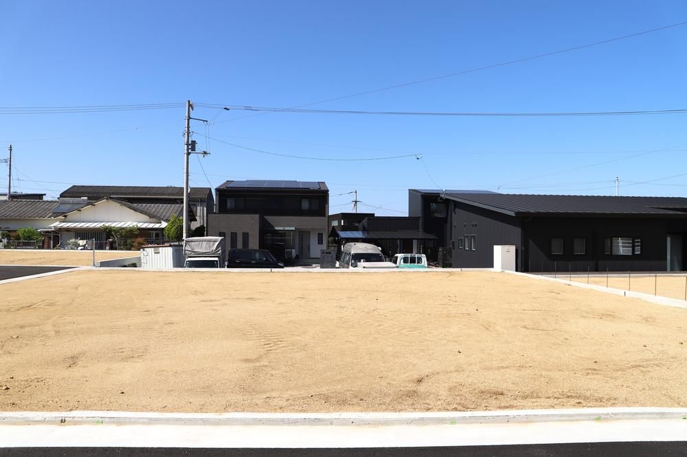 Land for Sale in Sanuki City, Kagawa - 196 to 244 sqm Plots - Thumbnail 4