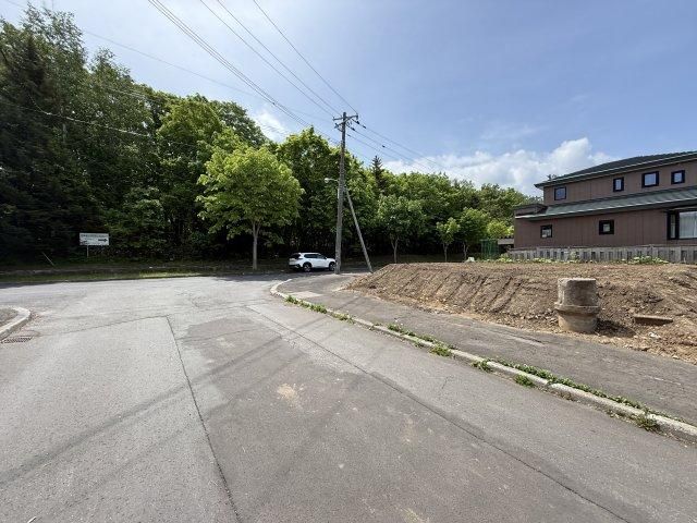 202.4m2 Corner Land for Sale in Toyohira, Sapporo - Thumbnail 2