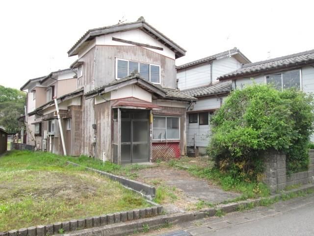 Fixer-Upper House for Sale in Shibata City, Niigata - Thumbnail 4