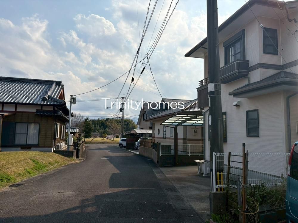 4LDK Resale House for Sale in Higashimiya, Miyazaki City - Thumbnail 3