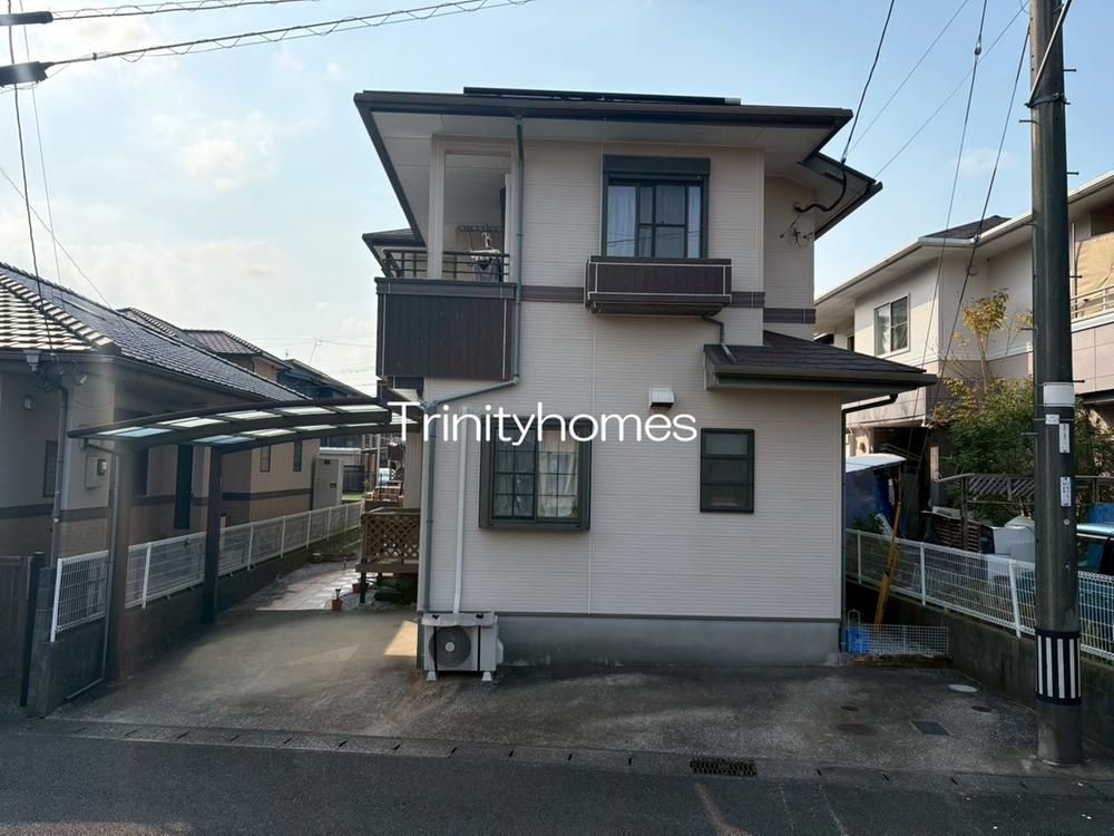 4LDK Resale House for Sale in Higashimiya, Miyazaki City - Thumbnail 2
