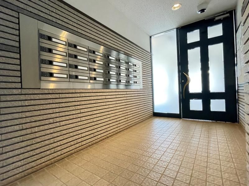 3LDK Renovated Apartment for Sale in Kohoku Ward, Yokohama - Thumbnail 4