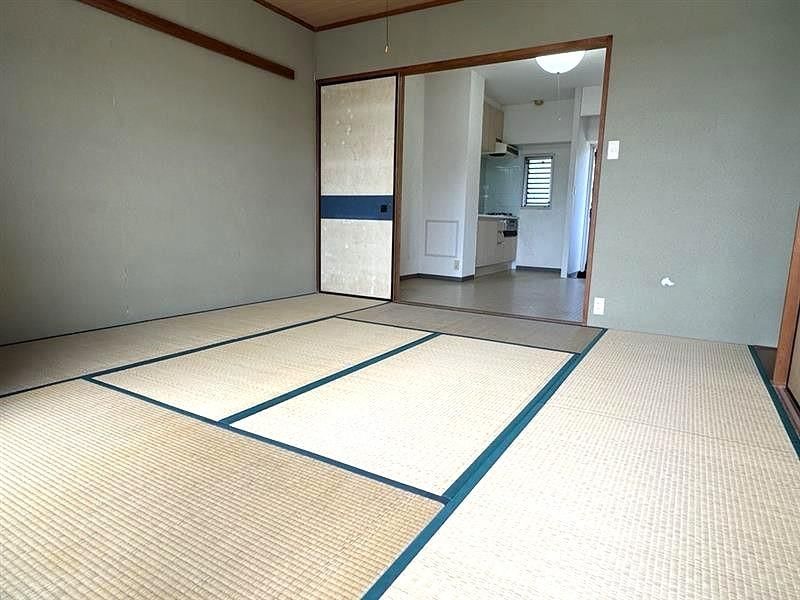 1DK Apartment for Sale in Katsuura, Chiba Near Kazusa-Okitsu Station - Thumbnail 3