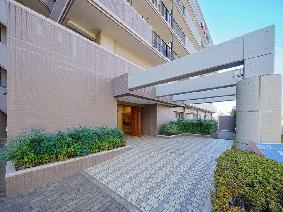 Renovated 3LDK Apartment for Sale in Funabashi, Chiba - Thumbnail 2