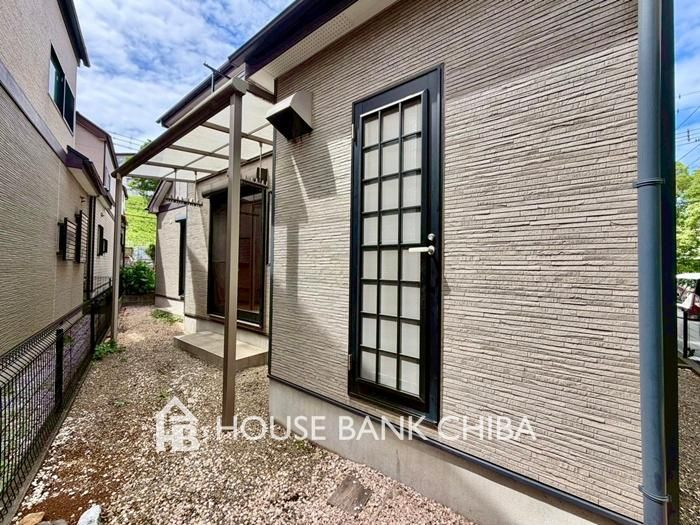 Renovated 4LDK+S House in Inage, Chiba City - 24.8M Yen - Thumbnail 2