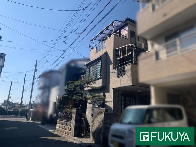4LDK+2S Detached House for Sale in Takatsuki, Osaka - Thumbnail 3