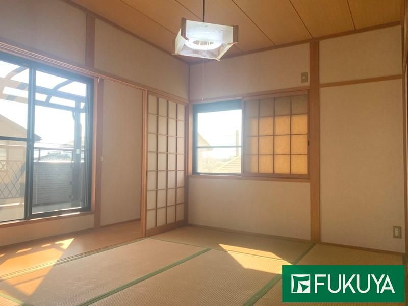 4LDK+2S Detached House for Sale in Takatsuki, Osaka - Thumbnail 4