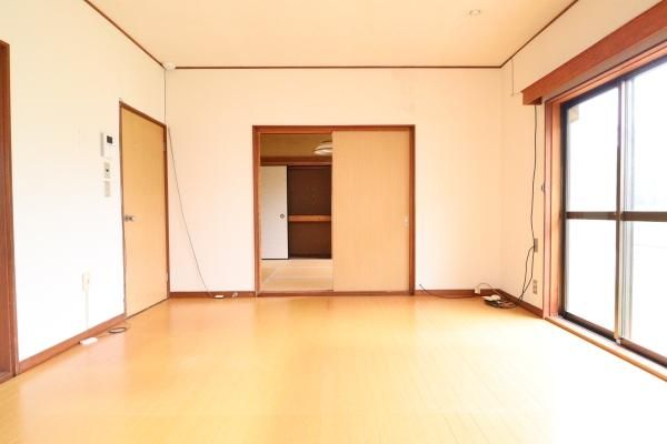 6DK House for Sale in Mito City, Ibaraki Near Lake Senba - Thumbnail 2