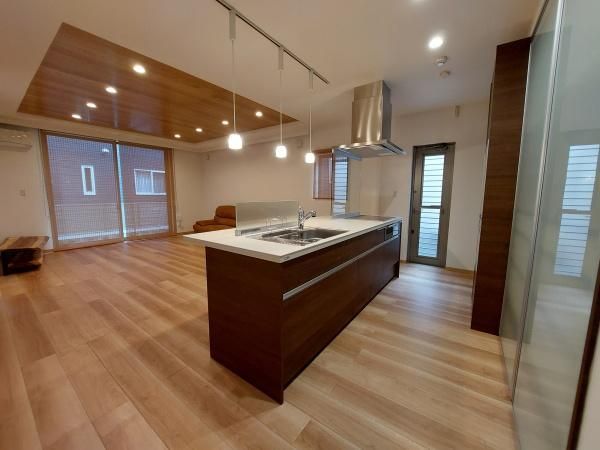 6LDK House for Sale in Karatsu, Saga Prefecture - 168m2 - Thumbnail 4
