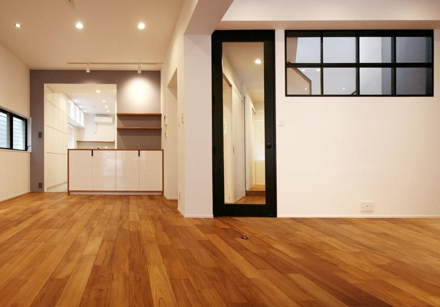 5LDK RC House in Minato-ku Tokyo 209.94m² - Thumbnail 2