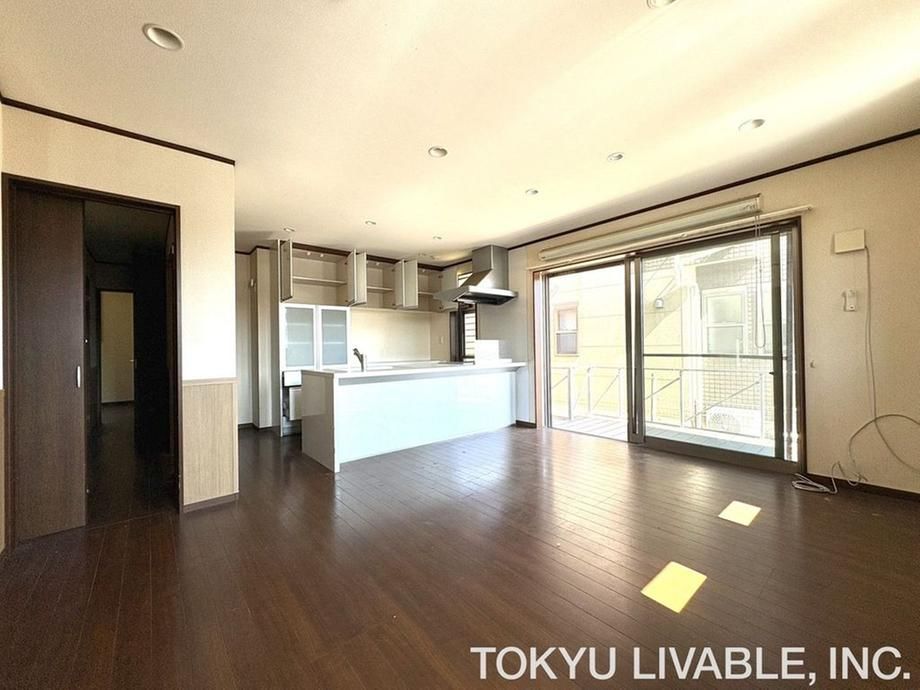 5LDK House for Sale in Tama City, Tokyo - 163 sqm - Thumbnail 3