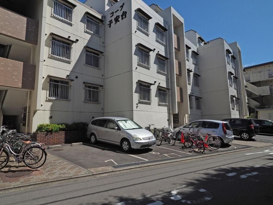 3LDK Corner Apartment for Sale in Kanagawa Ward, Yokohama - Thumbnail 4