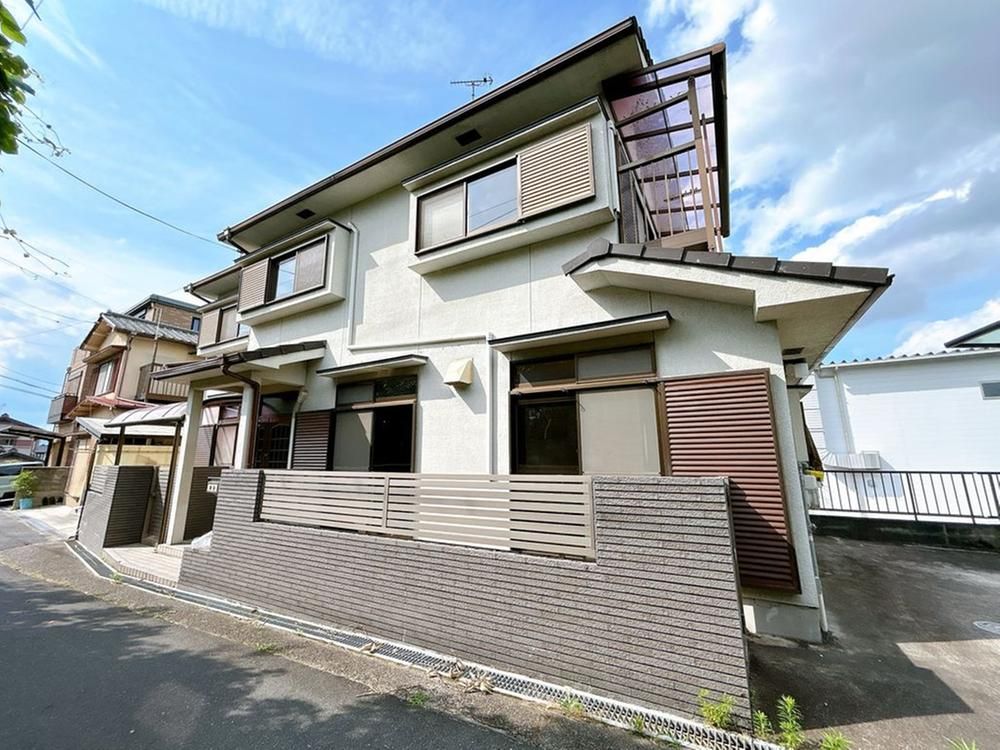 Renovated 4LDK House in Kusatsu, Shiga - 98.95 sqm - Thumbnail 2