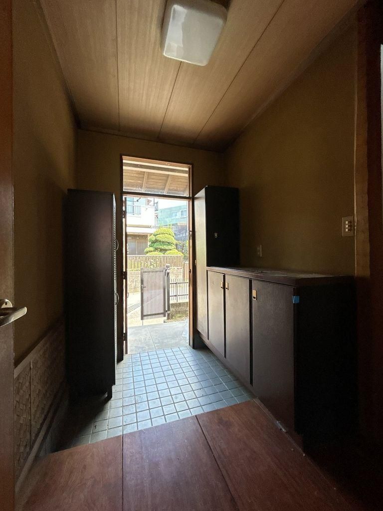 5DK Family Home on Corner Lot in Fuji City, Shizuoka - Thumbnail 2
