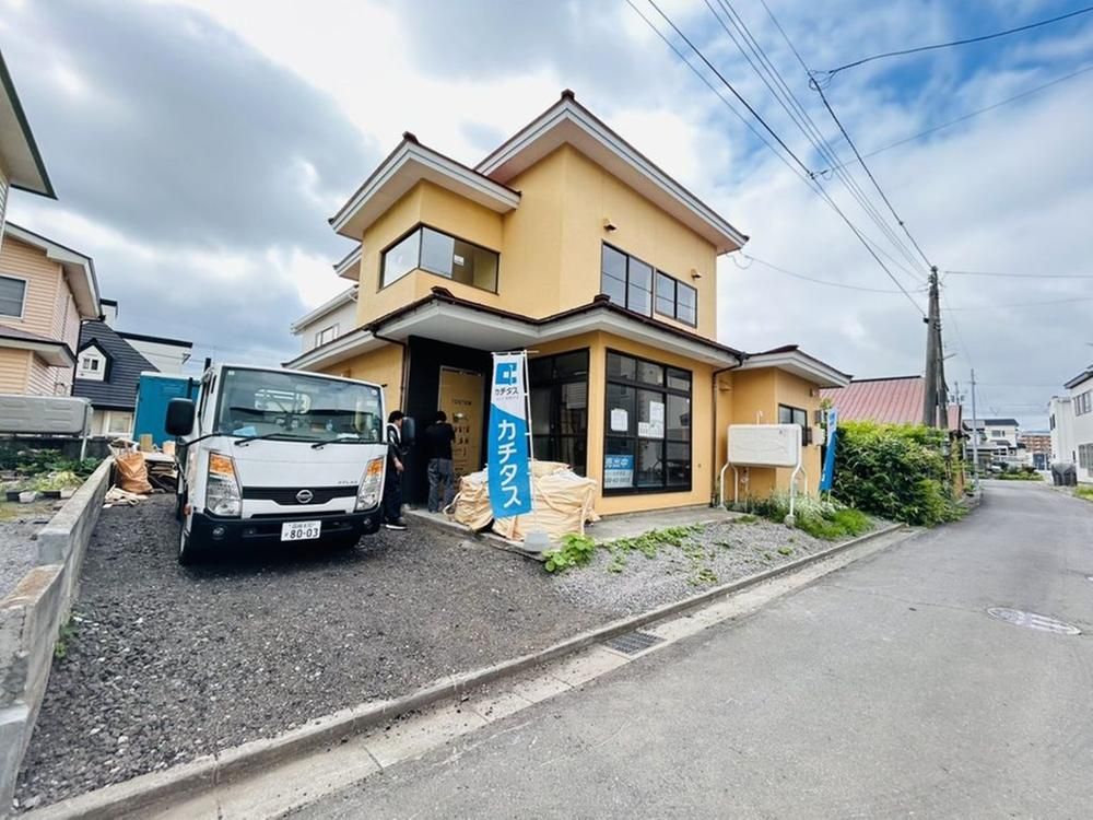 Renovated 4LDK House in Hakodate, Hokkaido for Sale - Thumbnail 3