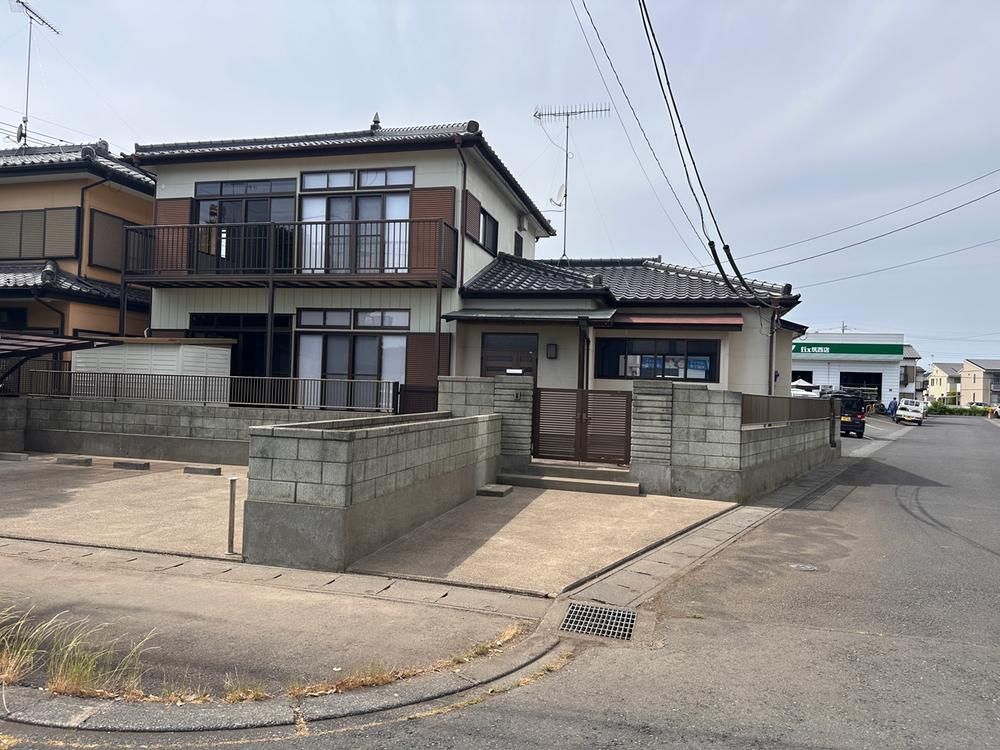 Renovated 5LDK House Near Shimodate Station in Chikusei - Thumbnail 4