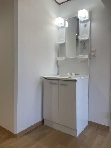 1LDK Apartment for Sale in Kita Ward, Osaka - Thumbnail 4